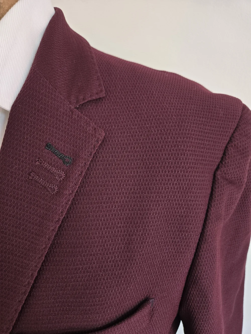 AU NOIR Burgundy Single-Breasted Blazer - damage - Picture 4 of 13